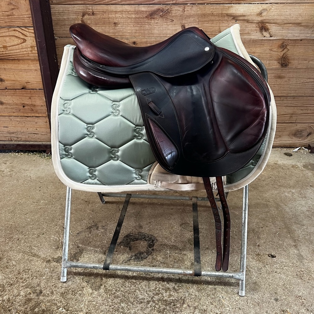 CWD 17.5” Monoflap Saddle